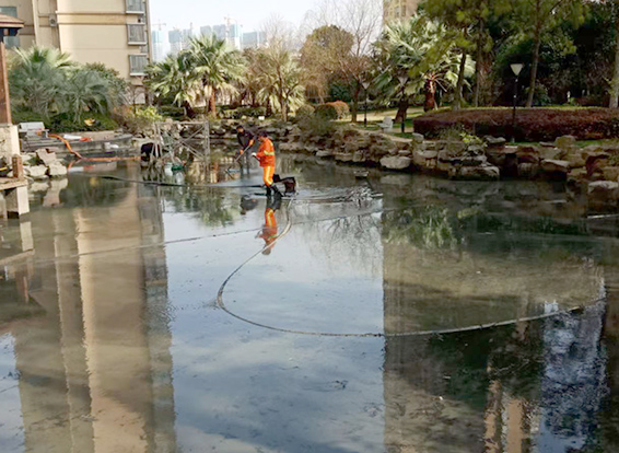建瓯景观池淤泥清理